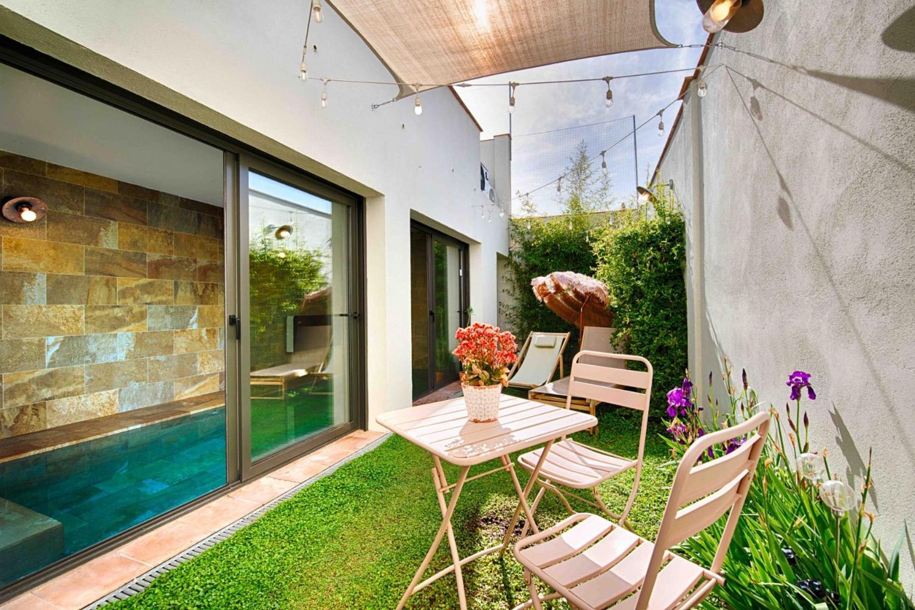 Loft Con Piscina Climatizada De Agua Salada Y Parking En El Centro De Figueres Apartment Figueres  Exterior foto