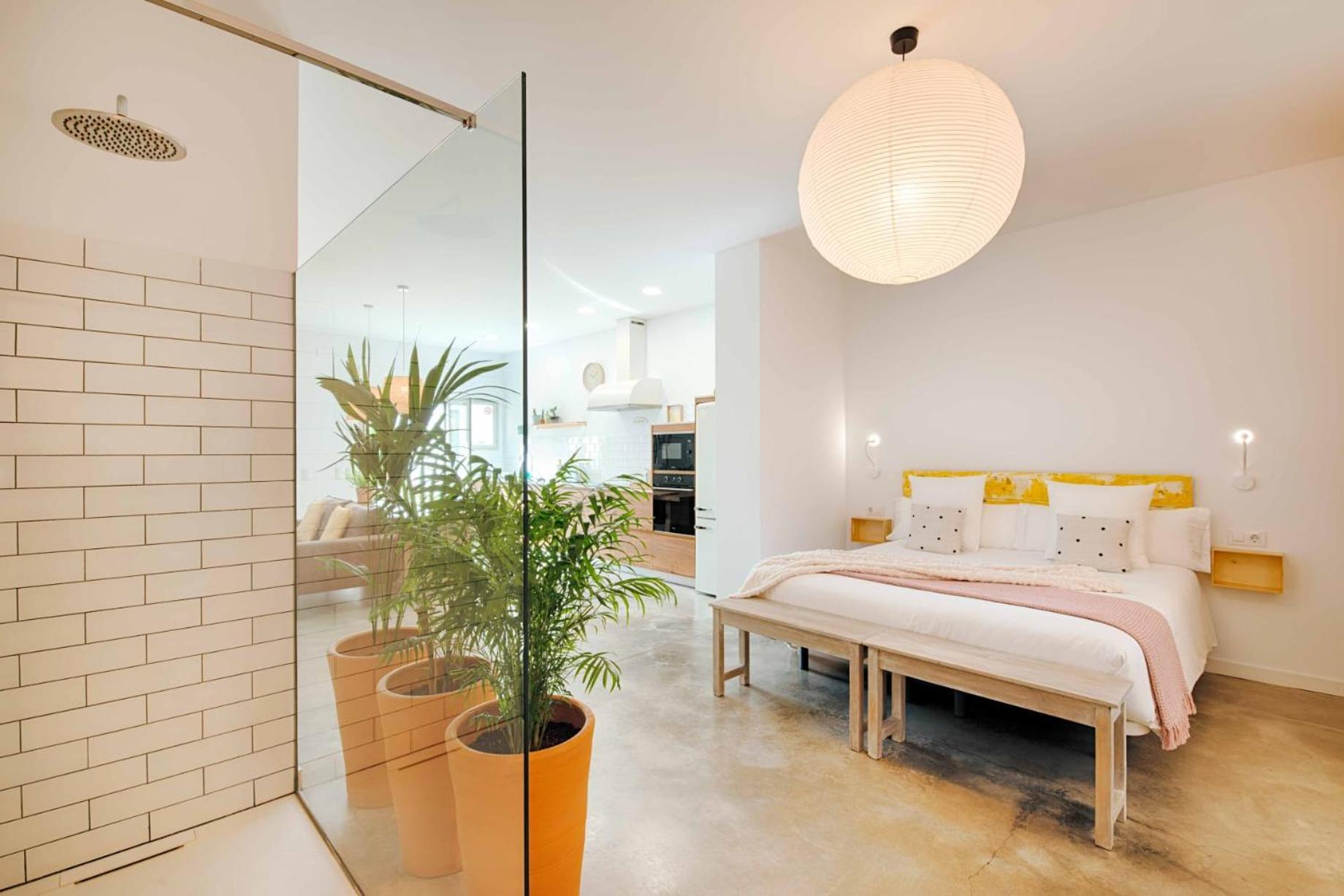 Loft Con Piscina Climatizada De Agua Salada Y Parking En El Centro De Figueres Apartment Figueres  Exterior foto
