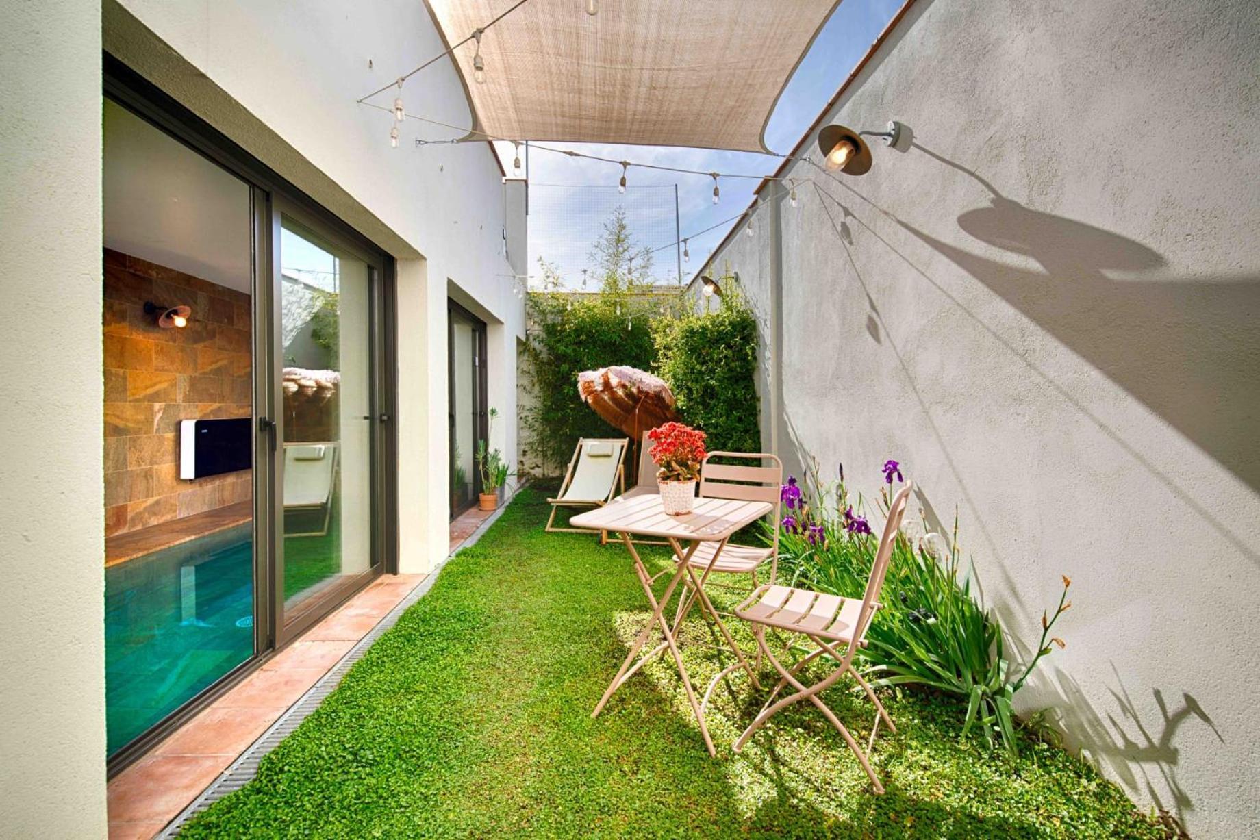 Loft Con Piscina Climatizada De Agua Salada Y Parking En El Centro De Figueres Apartment Figueres  Exterior foto